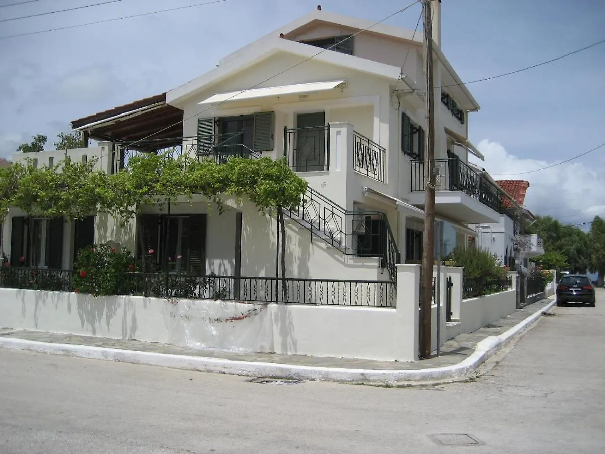 Nostalgia Apartment A In Sami 50 Metres From The Sea Grecia