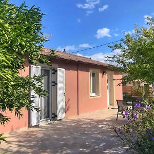  Villa Avli