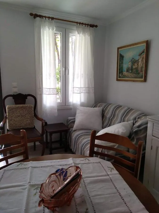 Nostalgia Apartment A In Sami 50 Metres From The Sea
